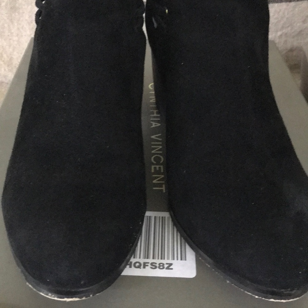 Cynthia Vincent Black Suede Lace-up Booties-Gold Hardware - Picture 4 of 7